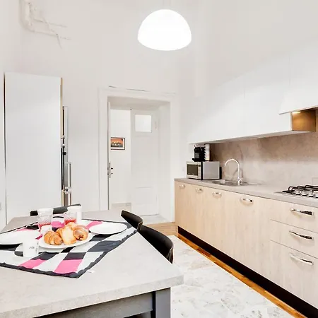 Guesthost - Casa Cinzia Lungomare Exclusive Flat Διαμέρισμα