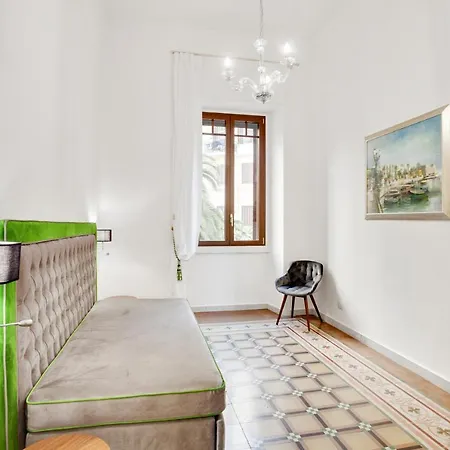 Guesthost - Casa Cinzia Lungomare Exclusive Flat * Μπάρι