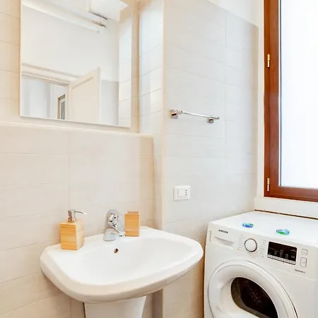 Guesthost - Casa Cinzia Lungomare Exclusive Flat Διαμέρισμα