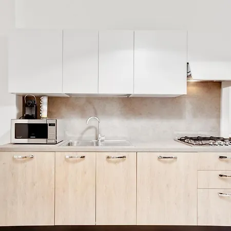 Guesthost - Casa Cinzia Lungomare Exclusive Flat * בארי