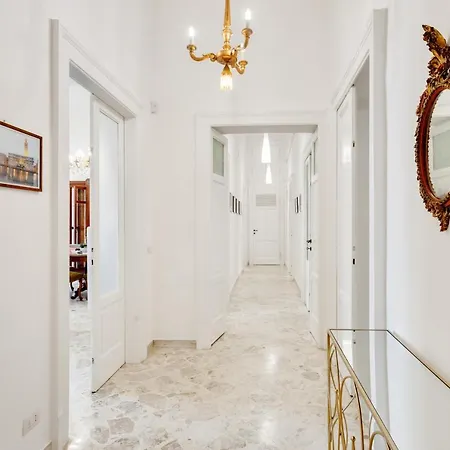 Guesthost - Casa Cinzia Lungomare Exclusive Flat * Bari