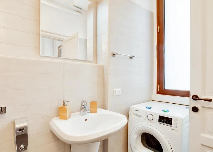 Guesthost - Casa Cinzia Lungomare Exclusive Flat דירה